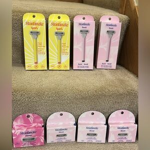 Skintimate Bloom and Spark Razors and refills new
